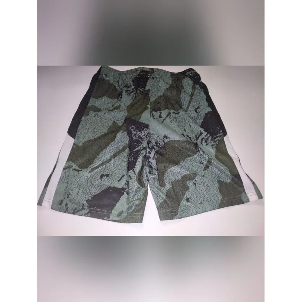 Puma Men’s Olive Green Camo Like Performance Shorts Size S New
